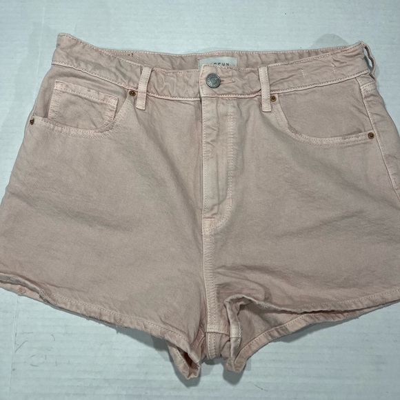 PACSUN HIGH RISE FESTIVAL SHORT - Picture 2 of 11